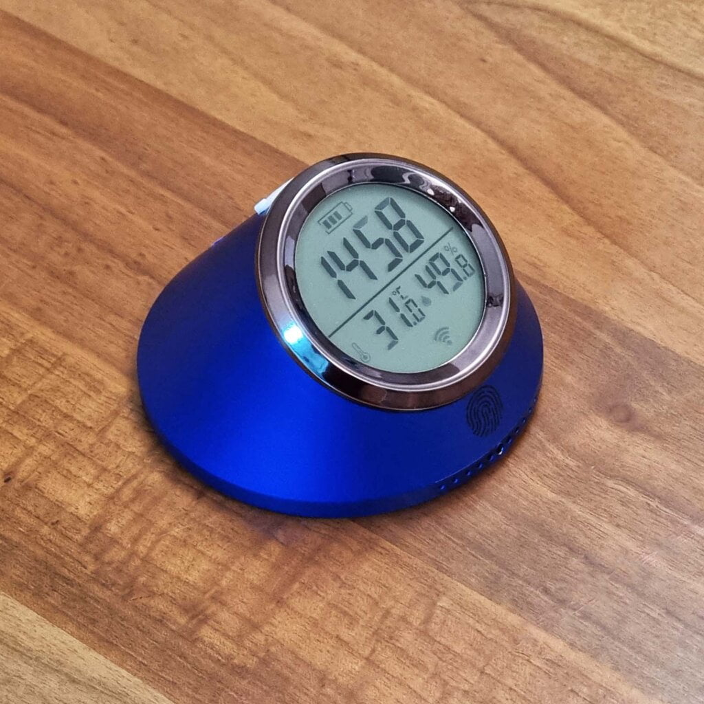 Tuya Zigbee Blue Climate Sensor YHZBTHP-1 Backlight Off